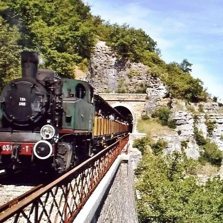 Ecological With A View Of Foret & Vallee Dordogne ! * Betaille